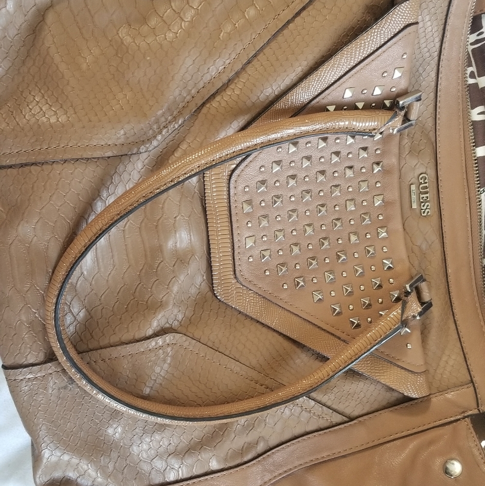 Guess purse
